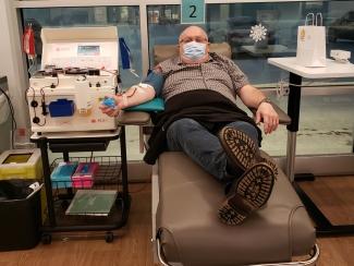 Plasma donor in Lethbridge